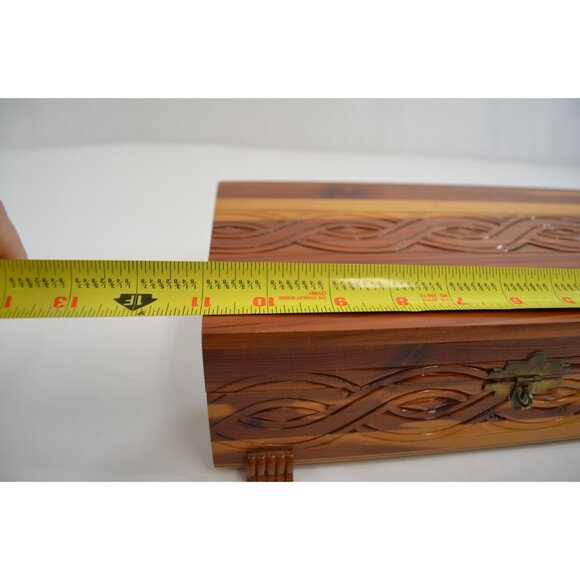Cedar Wood Trinket Box Jewelry Storage Wave Braid Pattern Carved Footed Vtg - Picture 10 of 12